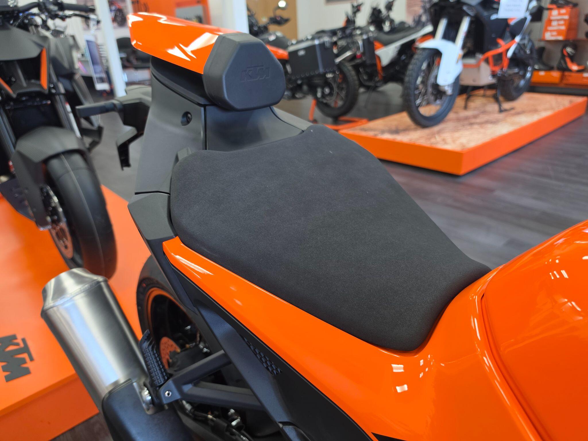 2026 KTM Low